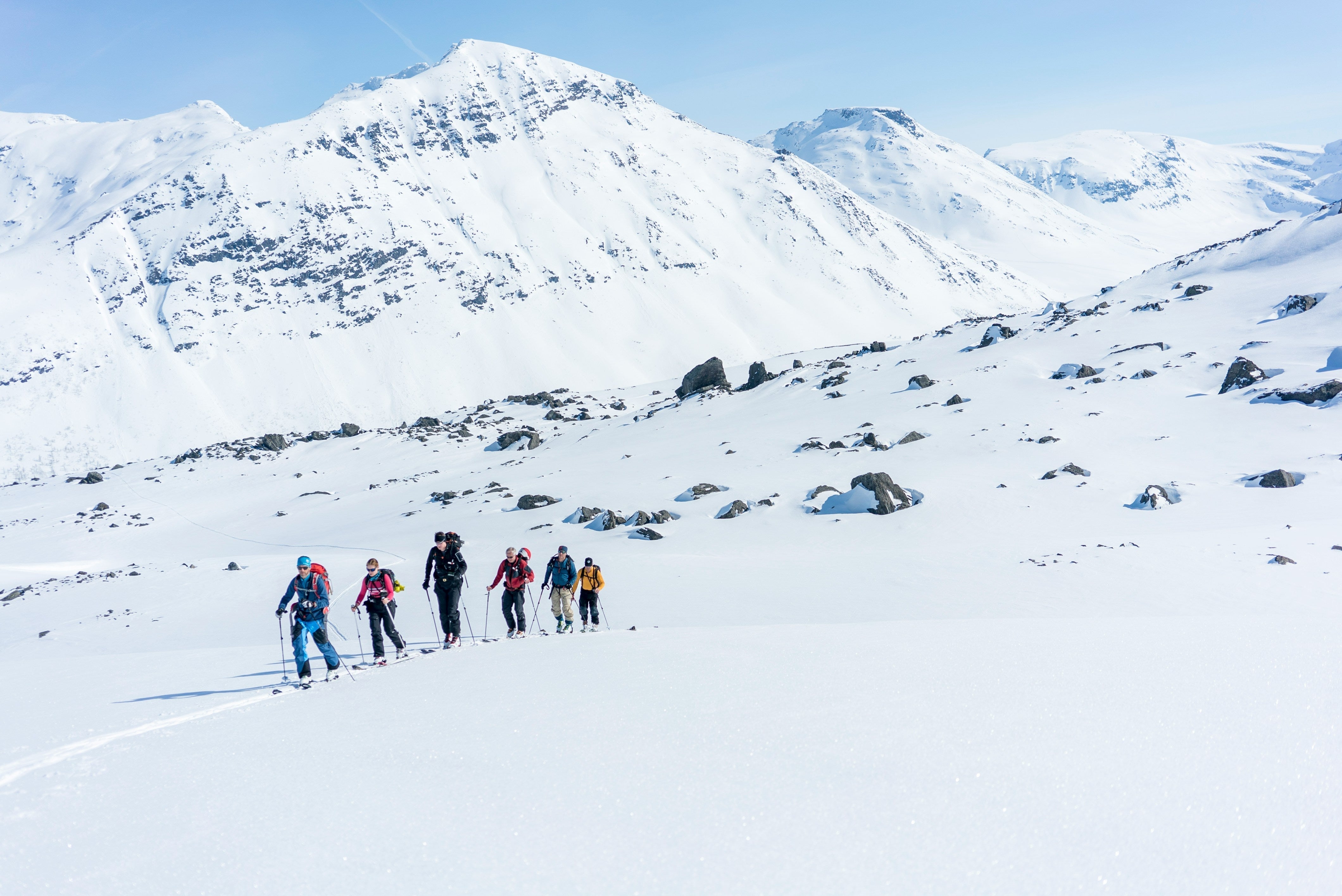 Waterproof vs. Softshell: Choosing the Right Technical Jacket for Backcountry Adventures