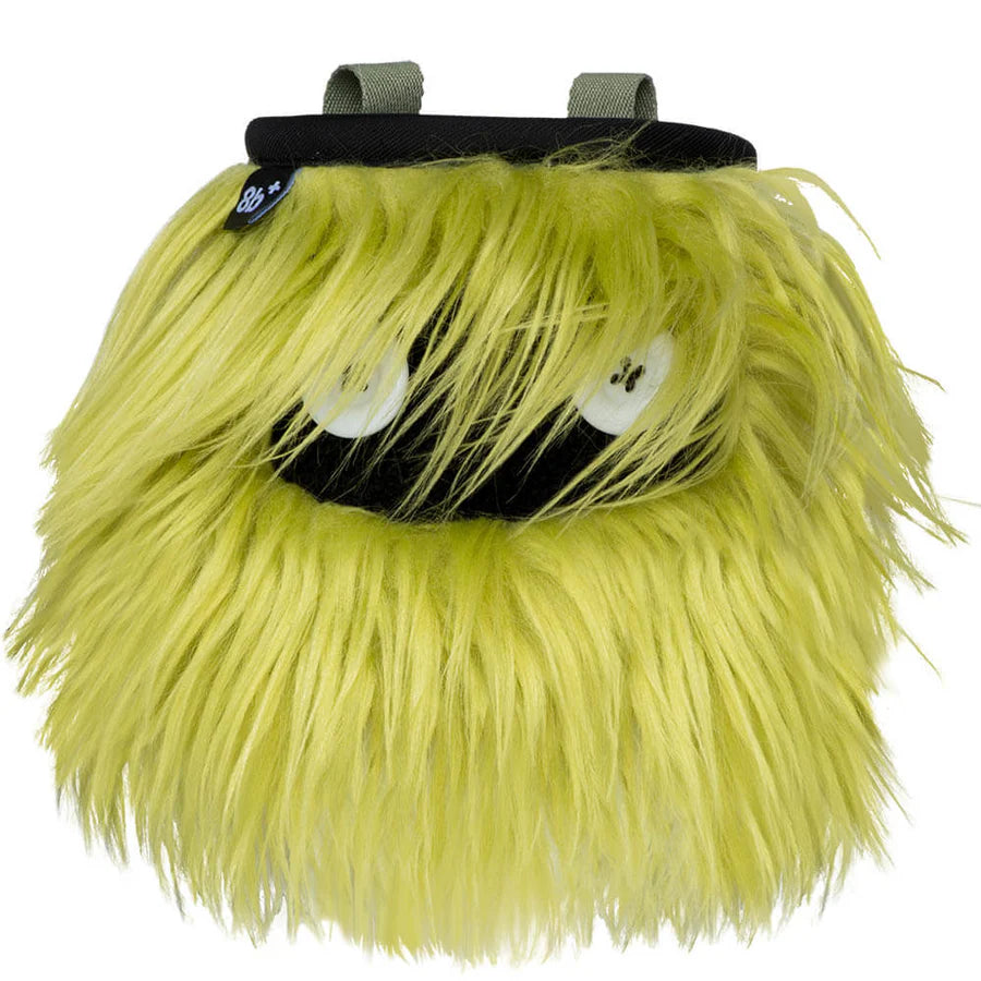 Here’s what BRAD is all about:
MAN-BUN LEGEND. POSITIVE VIBES. CRAG COOL. Equal parts chalk lover and hair model, BRAD is the critter chalk bag that brings the vibes. 